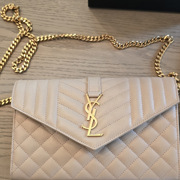 Yves Saint Laurent Beige Quilted Crossbody Bag with Gold Chain - Picture 1 of 3